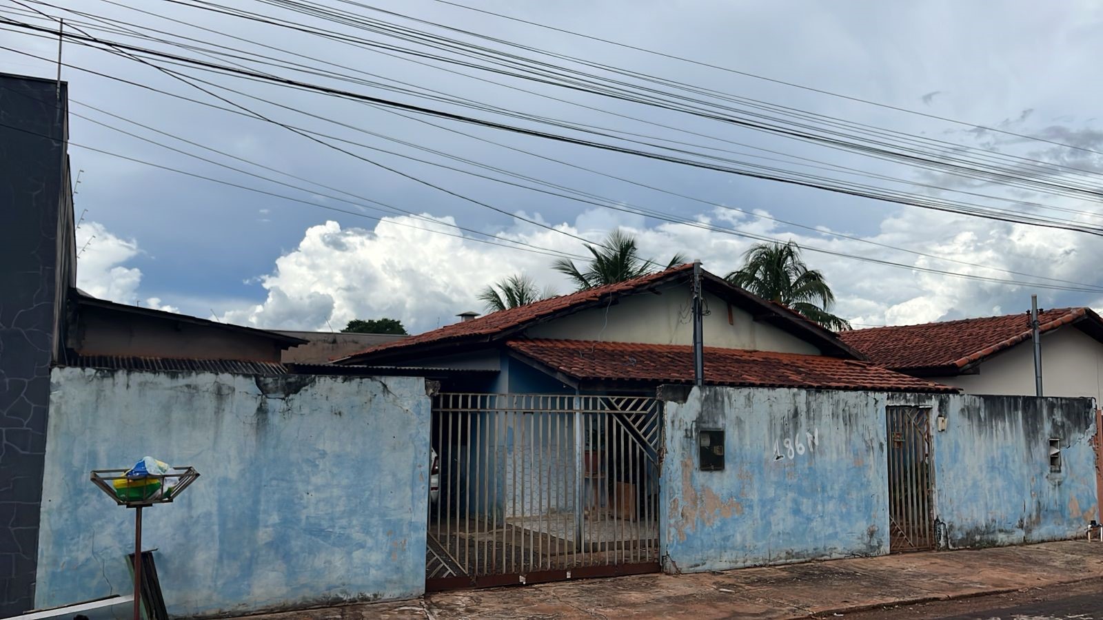 001 - casas / imóvel residencial com 225m² - jardim europa, tangará da serra