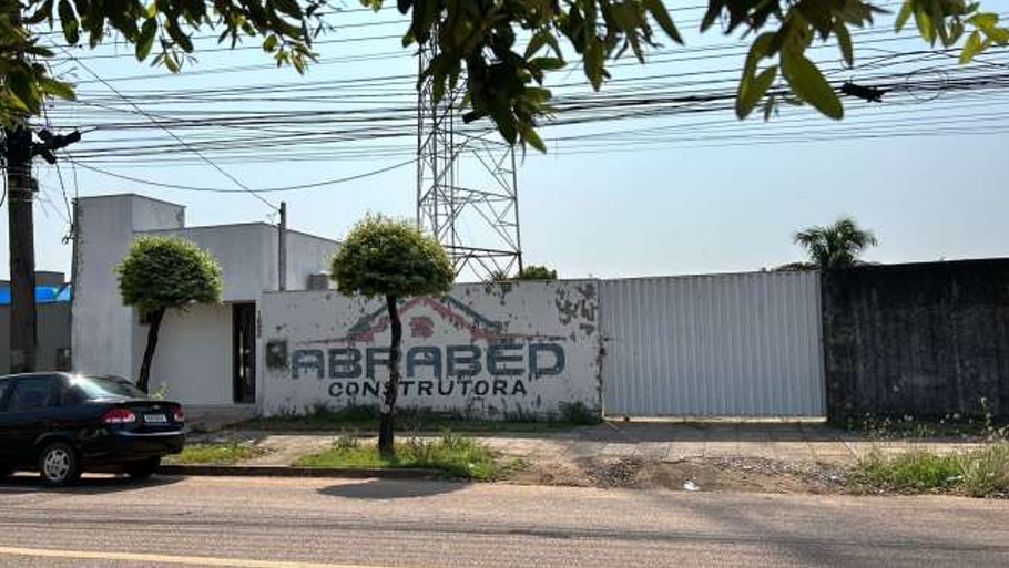 001 - terrenos / imóvel com 1.050m² - r. das primaveras, jardim jacarandás, sinop